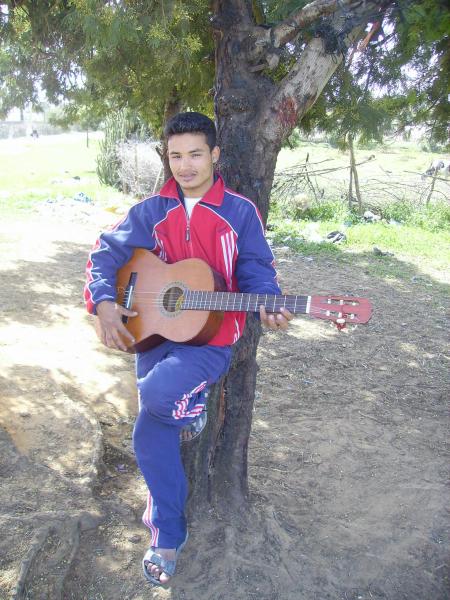 khliphi ahsan toli  f l3alam